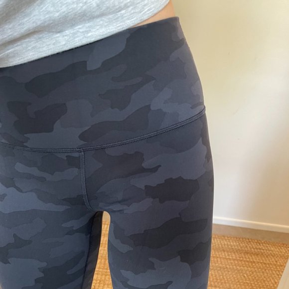 lululemon Align™ High-Rise Pant 28" (Size 6) - Picture 2 of 5